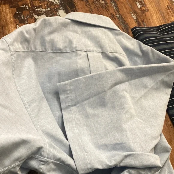 Two EUC Puritan Wrinkle Resistant Button Down Shirts - Picture 6 of 8